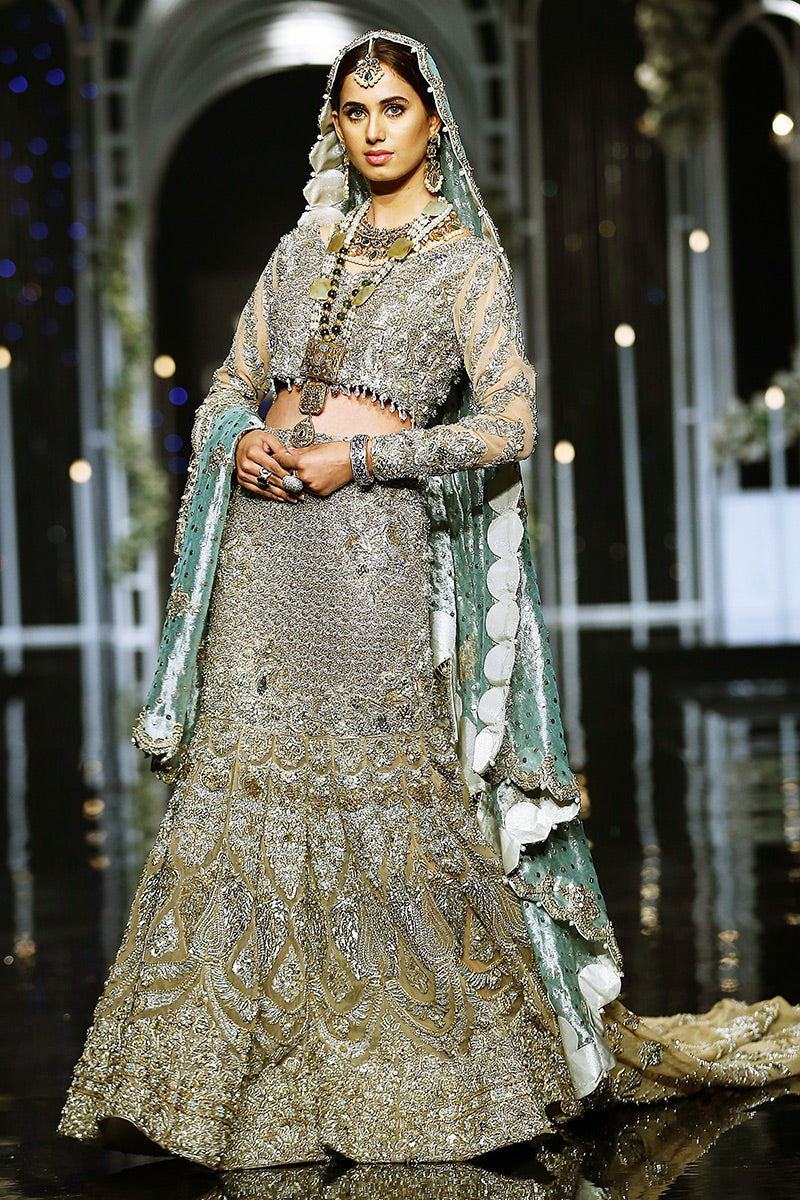 GOHAR-E-NAYAAB