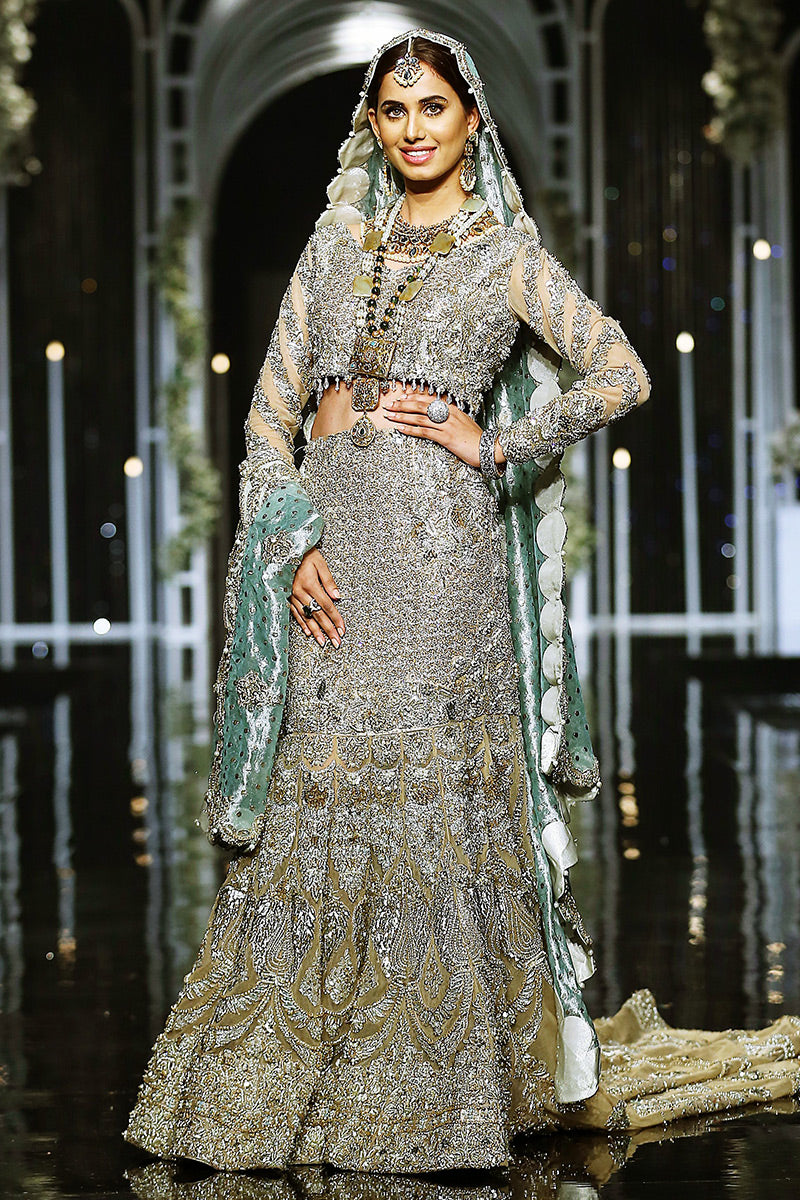 GOHAR-E-NAYAAB